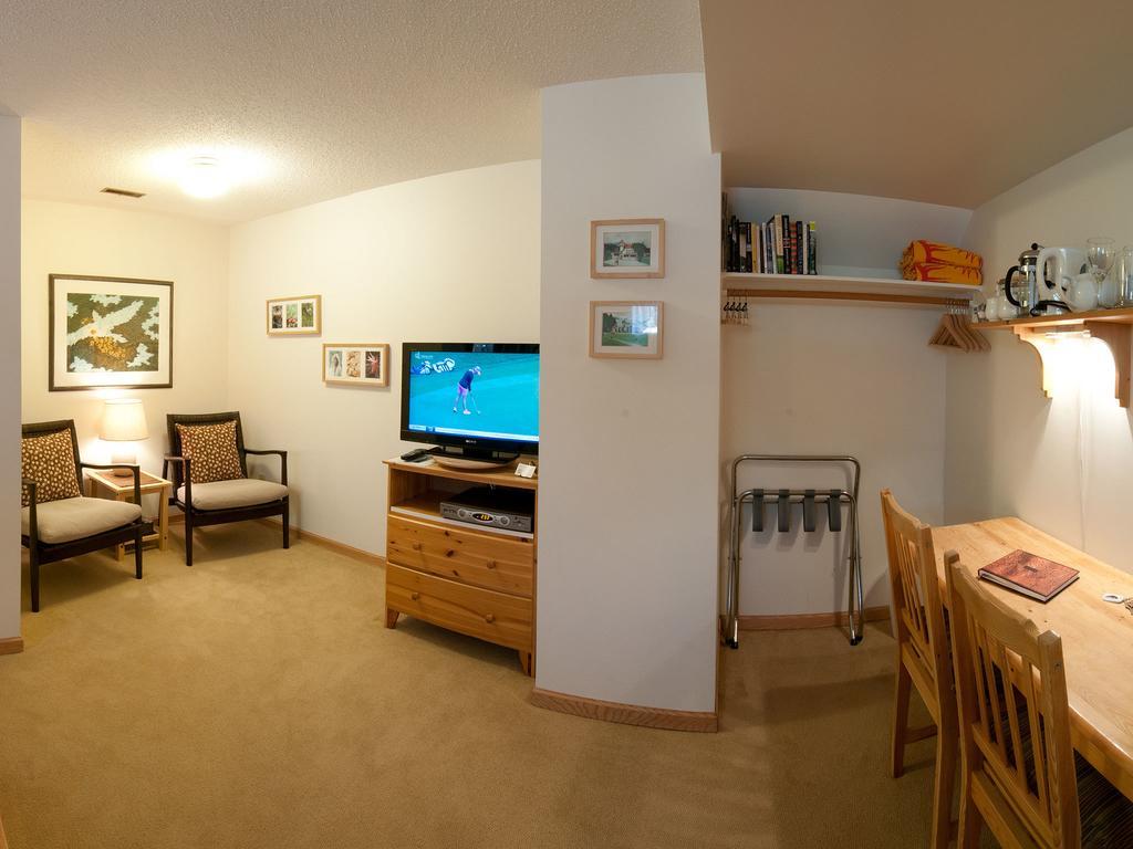 711 Miette Ave Bed and Breakfast Jasper Habitación foto